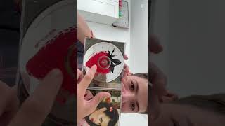 UMBOXING DEL CD ONE OF THE BOYS 💚🍀( si queréis ver el vídeo entero vayan a mi canal hugoart ) 