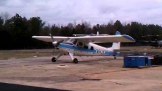 preview picture of video 'Pilatus Porter demo landing at JAARS.'