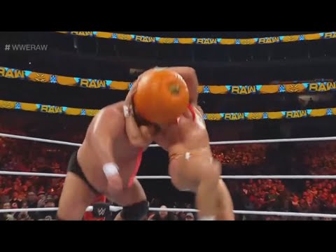 Riddle vs. Otis Trick or Treat Street Fight - WWE Raw 10/31/2022