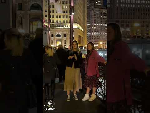 This is #chicago nightlife, N Michigan Av #travel #nightlife #vlogs #4k