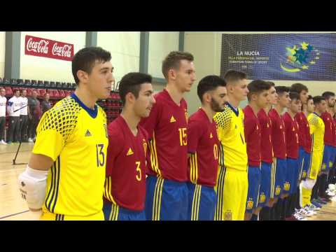 España ganó a la  Rep. Checa 1-0 ante 1.200 espectadores