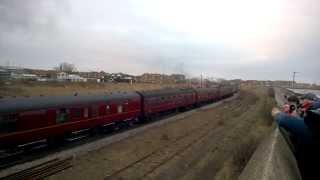 preview picture of video 'Steam train leaving Hartlepool Station'