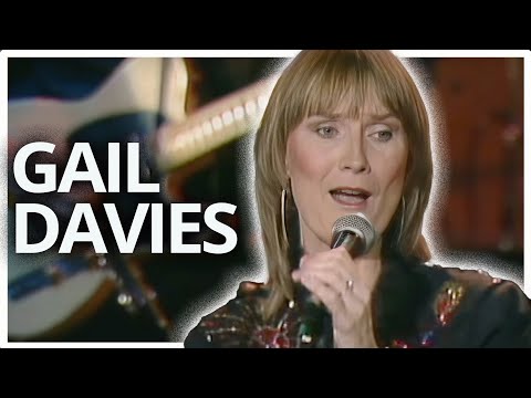 Gail Davies | "I'll Be There" | LIVE at Church Street Station