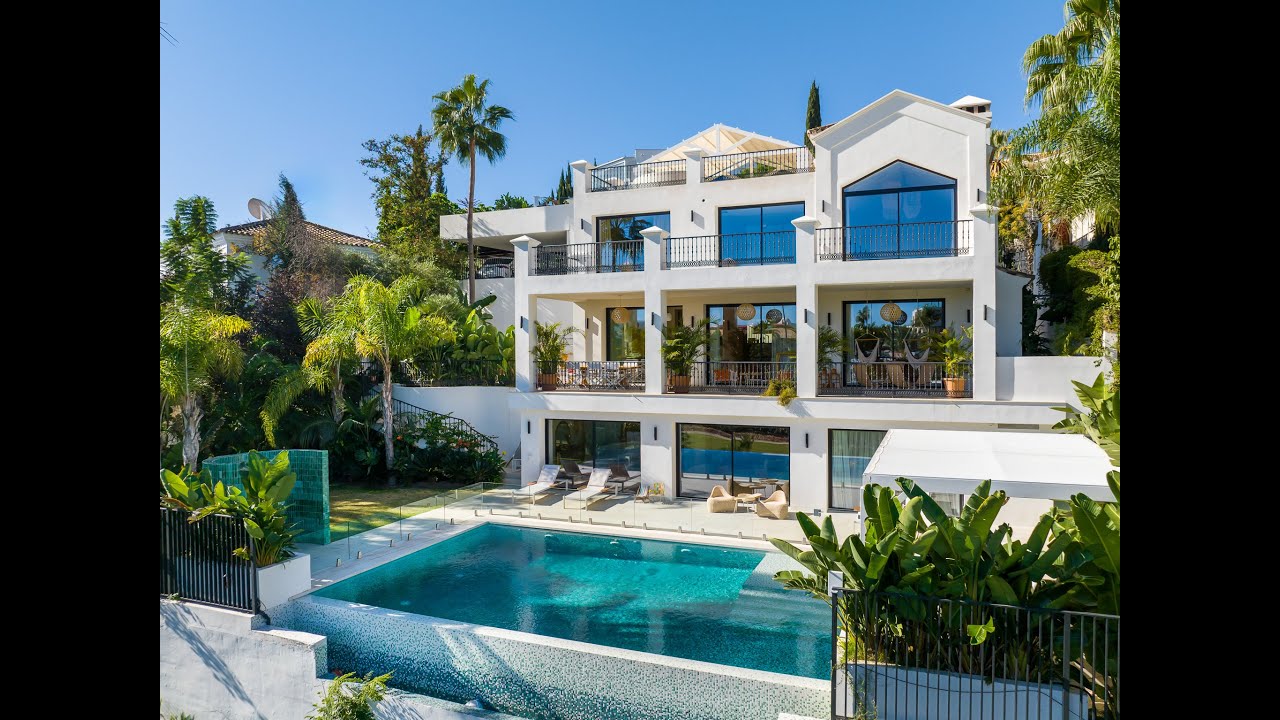 Superbe villa moderne avec des caractéristiques exceptionnelles à vendre à El Herrojo, Benahavis