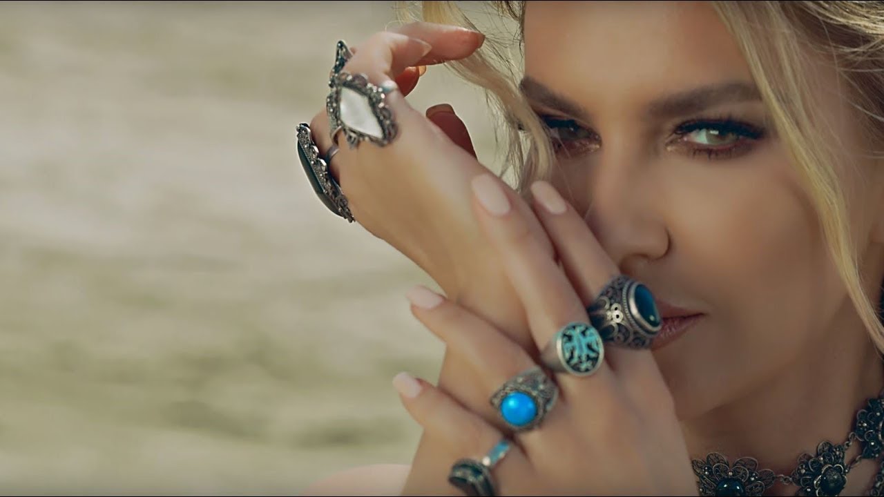 A M'ke Harru by Leonora Jakupi from Kosovo Popnable