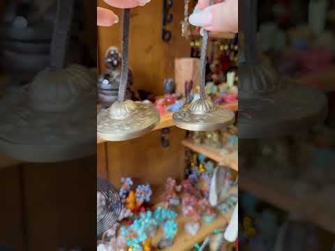 Talgere Feng Shui din bronz cu simboluri florale, Tingsha