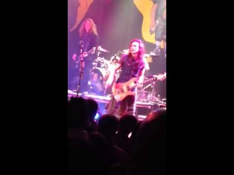 Nuno Bettencourt and Extreme at HOB Chicago, IL 2015 - GTFO Solo