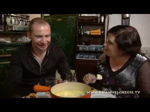 How to make fondue at "Pain Vin Fromages" in Paris