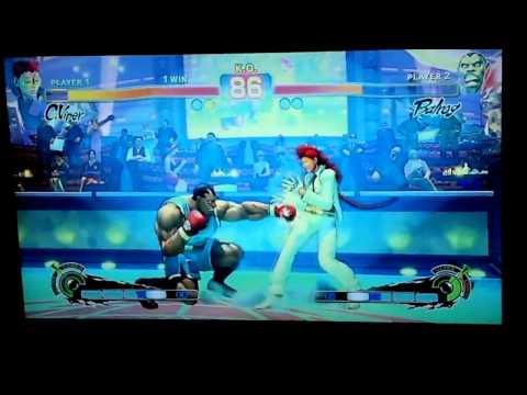 Fantomel00 (C.Viper) vs BikeMoney (Rog) Grand Final - Battlekon SSF4 Tourney @ Otaku Festival 2011