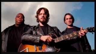 Mud - North Mississippi Allstars Barnyard 2006