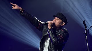 Download lagu Disaat Sendiri Dadali Live Sebuah Kisah Vol 1 Zepp KL mp3