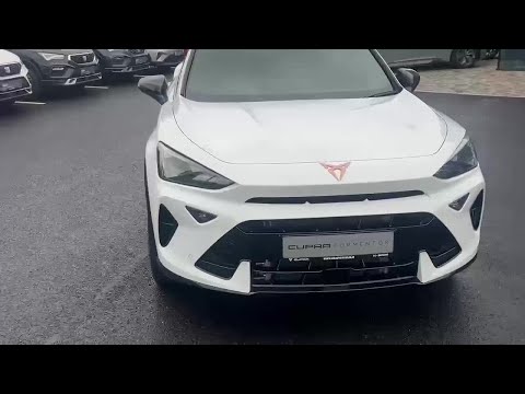 Cupra Formentor V2 Ehybrid 204HP DSG Phev  brand - Image 2