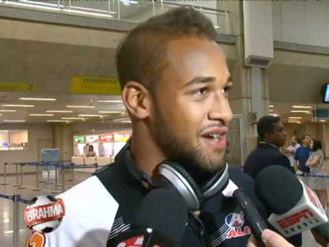 Nada de crise, Felipe Bastos diz que está tudo bem com Bernardo