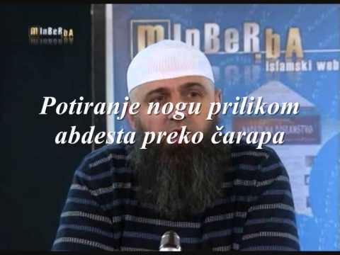 Potiranje nogu prilikom abdesta preko čarapa