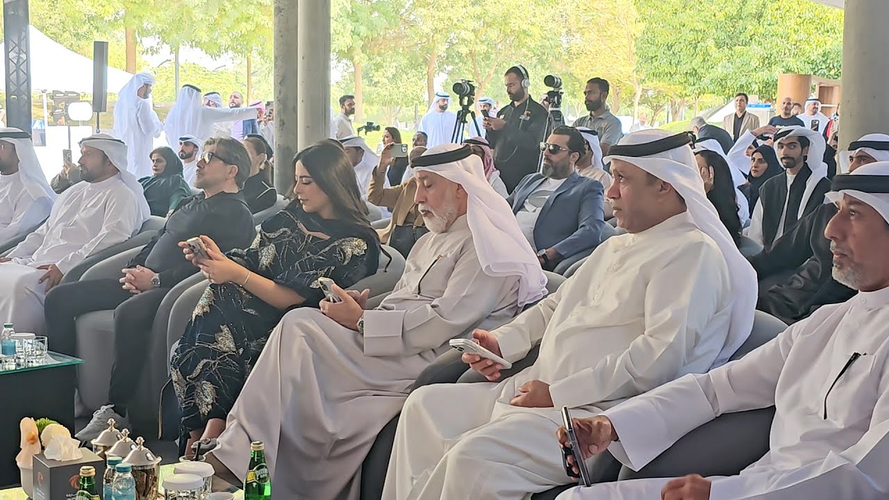 صورة بعنوان: Youtube Image