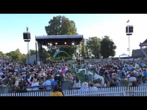 Kjærlighetsvisa - Halvdan Sivertsen og Jan Eggum @ Allsang på Grensen 2014