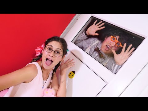 Komik video! İntikam zamanı! Cicisu Oktay tuvaletteyken ışığı kapatıyor! Eğlenceli oyunlar!