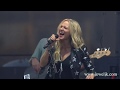 Jewel Kilcher - I Can't Get Next to You (Live)