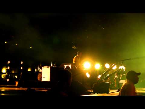 Tiesto - We Gonna Rock (Quintino) @ DC Armory 2011 (HD) 1080