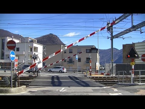 Spoorwegovergang Lugano (CH) // Railroad crossing // Passaggio a livello