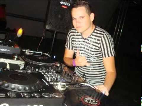 Maddi Jane e Markos Martnele Feat   Rolling In The Deep remix