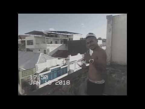 LEK B  - EM MENTE part. Lucas Teodoro