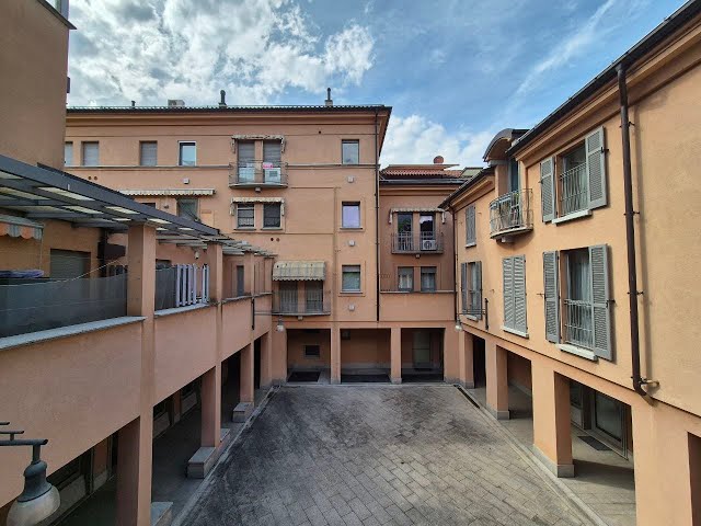 IN CENTRO COLICO, APPARTAMENTO CON BOX