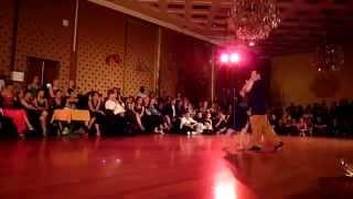 Mamiè Sancy y Felipe Zarzar bailan - Solo compasión -