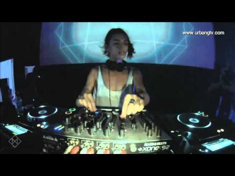 Lola Palmer @ The Warehouse [Moustache/Blurry Shapes]