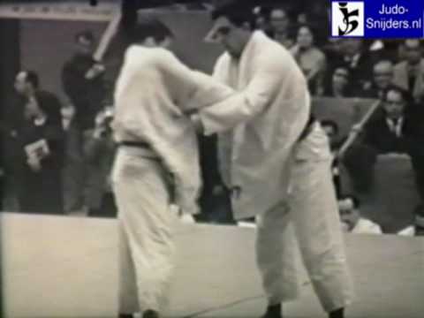 Judo 1961 Paris: Tempesta (ITA) - Kerr (GBR) [open].