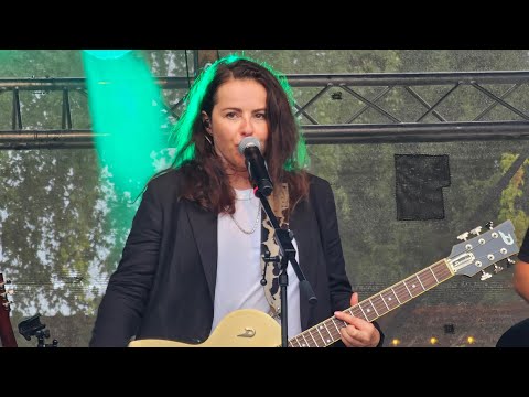 Katarína Knechtová - Den mezi nedelou a pondelkom ( Lučina 30.8. 2025 )