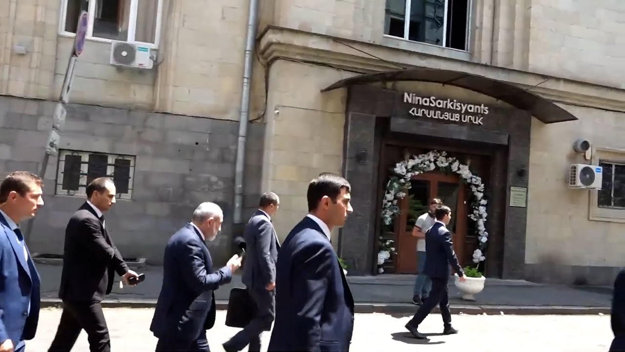 Հիմա չեմ պատասխանի. Փաշինյան