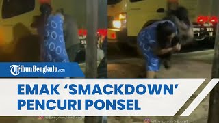 Viral Aksi Berani Emak-emak 'Smackdown' Pencuri Ponsel, Maling Pasrah Ditendang, Diinjak, Dipukul
