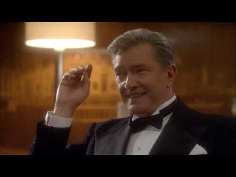 Poirot: Tragédia három felvonásban (S12.E01)