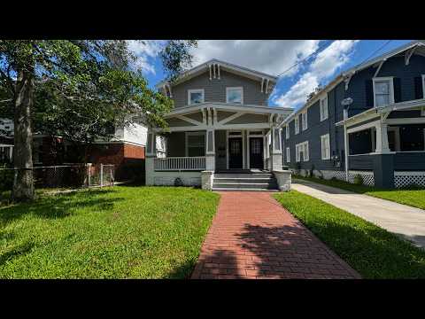 2805 College St property video