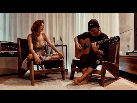 Karla Vallín ft Sergio Vallín - Algo Inmoral - Acústico