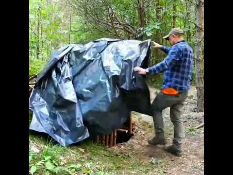 l created a ₩arm safe handmade shelter using plantos and soil