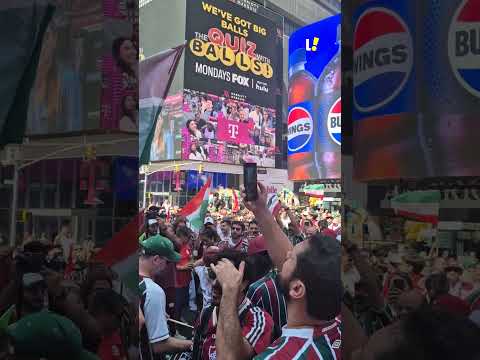 "A TORCIDA DO FLUMINENSE TÁ DOMINANDO NY! " Barra: O Bravo Ano de 52 &bull; Club: Fluminense