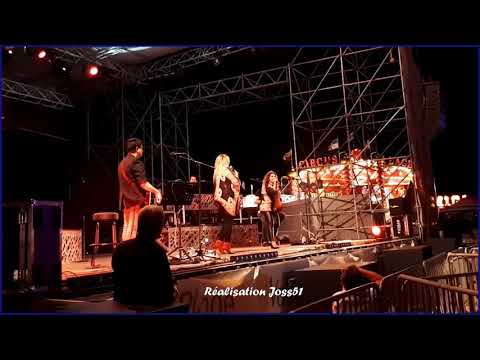 Julie Zenatti et Chimène Badi   Au café des Délices  Valras Plage HD