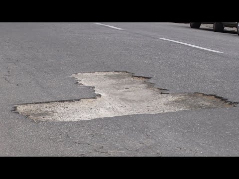 Empresa faz obras e deixa via de Nova Friburgo como um verdadeiro “queijo suíço”
