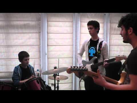 Nirvana - Smells Like Teen Spirit