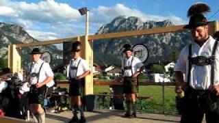 preview picture of video 'Schuhplattler beim Musikfest in Schwangau 2010'