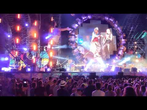 Jova Beach Party 2019 Viareggio - Ti porto via con me & Ragazzo fortunato