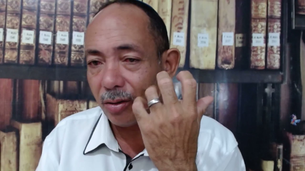 Ela sonhou com o livro de São Cipriano na mão o que significa significado dos sonhos com o livro