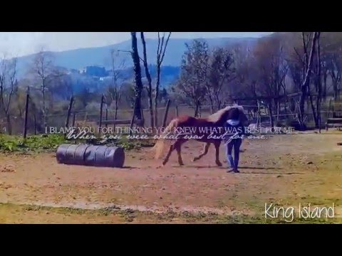 "Love requires sacrifice, but it's worth it." || Vale&Molly [READ THE DESC]