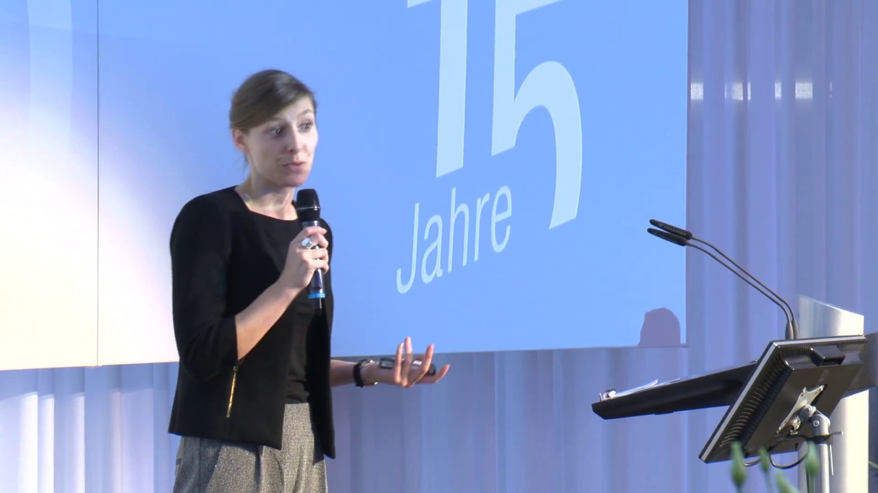 Festveranstaltung "15 Jahre Roman Herzog Institut" - Science Slam Theresa Eyerund
