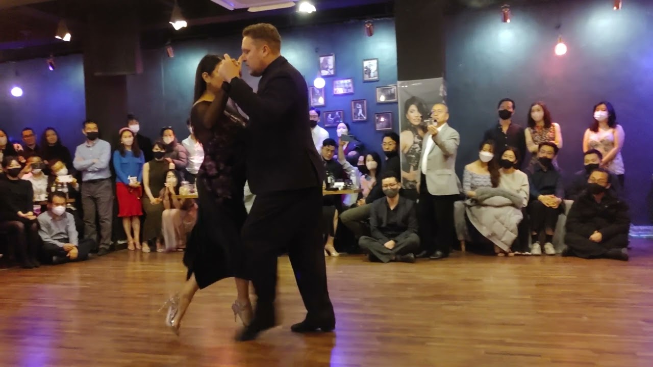 [Juan D'Arienzo, Alberto Echagüe - Cabeza de novia] Maria Ines Bogado & Sergiy Podbolotnyy