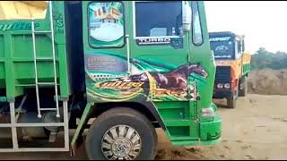 Sri Lanka truck off road and weralu gedi song