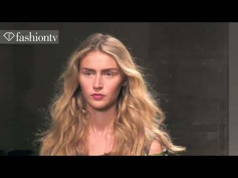 Atsuro Tayama Spring/Summer 2013 Runway Show | Paris Fashion Week | FashionTV