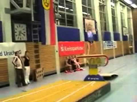 hsb Kunstturnen S.Frey-Sander Hohenurach-Pokal Sprung.wmv